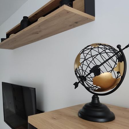 Apartament Janis Appartement Zator Buitenkant foto